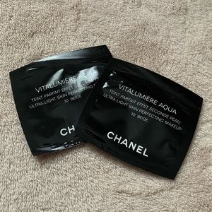 COLLEGE SALE CHANEL SAMPLES